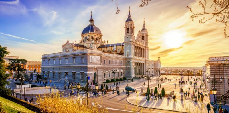 Madrid: Small-Group Historical Walking Tour - Key Stops