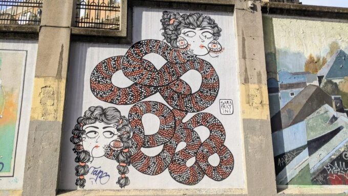 Madrid: Street-Art and Graffiti Self-Guided Tour - Discovering Impressive Murals