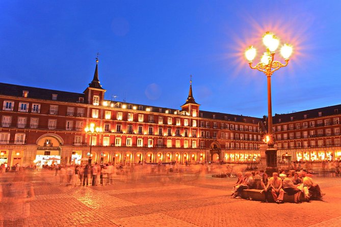 Madrid Sunset Walking Tour With Optional Flamenco Show and Dinner - Highlight: Gran Via