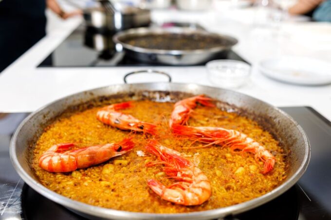 Madrid: Tapas Cooking Class at a Private Local Eatery - Meeting Point Location