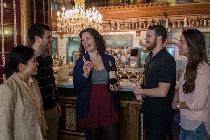 Madrid: Tapas, Taverns and History Tour - Tour Language