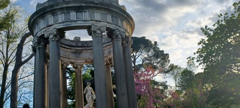 Madrid: The Capricho Park Tour - Key Points