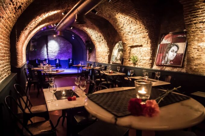 Madrid: the Cueva De Lola Flamenco Show Tickets With Drink - What to Expect During the Performance