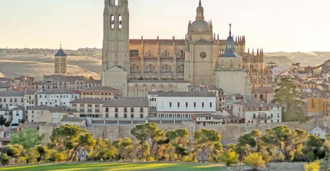 Madrid to Segovia and Toledo: Alcazar Access - Frequently Asked Questions