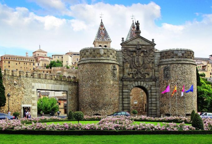 Madrid: Toledo and Segovia Tour With Alcazar and Monuments - Frequently Asked Questions