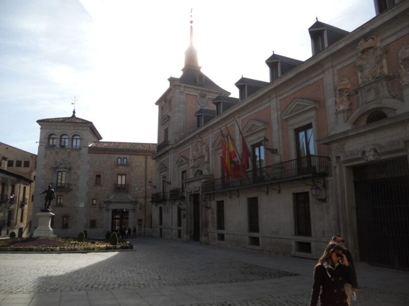 Madrid: Tour of the Historic City Center - Free Cancellation and Flexible Booking