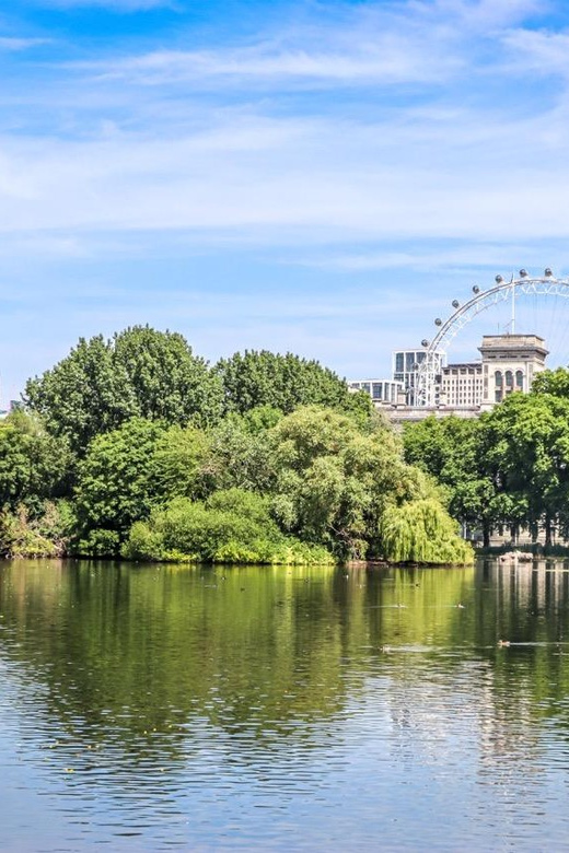 Madrid: Welcome to Madrid Guided Walking Tour in English - Booking and Availability