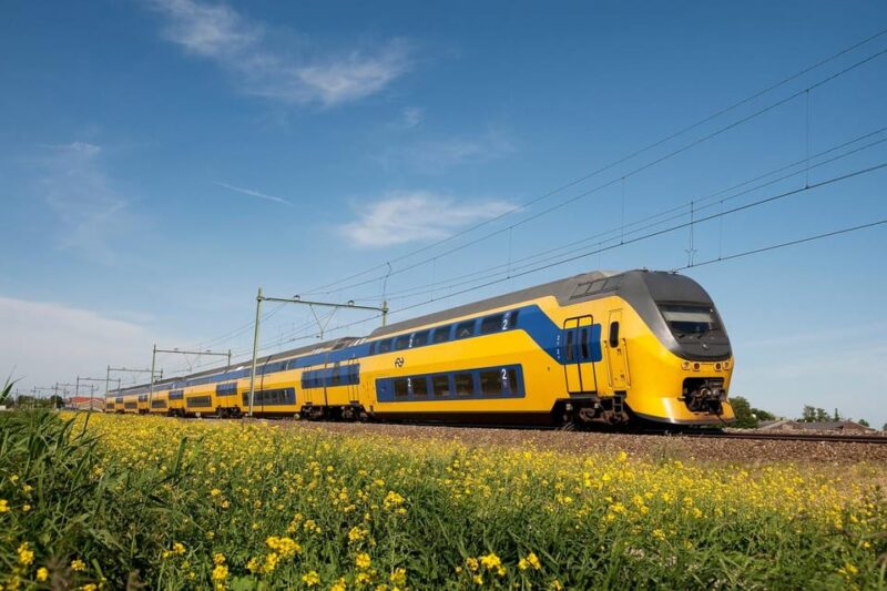 Madurodam: Train + Tram Transferring To/From Rotterdam - Accessibility for All Travelers
