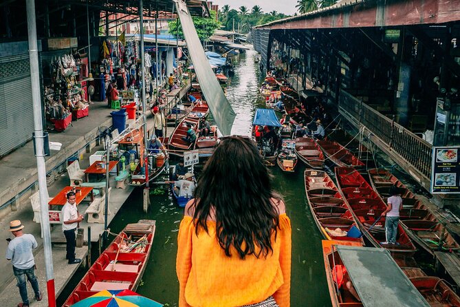 Maeklong Railway & Damnoen Saduak Floating Market Tour – Full Day - Maeklong Railway Market Highlights