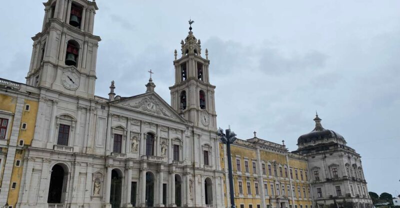 Mafra, Ericeira & Queluz: Full-day Private Transport - Mafra National Palace Highlights