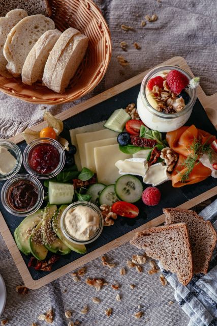Magdeburg: Delicious Breakfast in Mimis World - Child-Friendly Cafe Environment