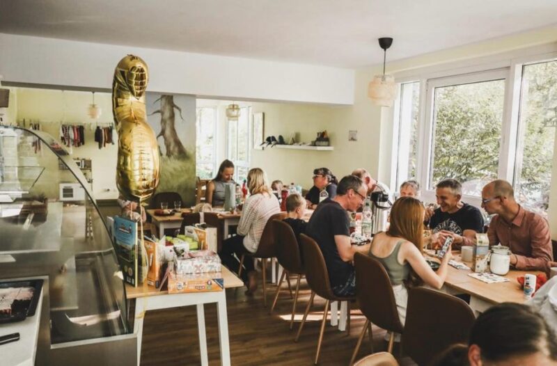 Magdeburg: Delicious Breakfast in Mimis World - Vegan and Vegetarian Choices