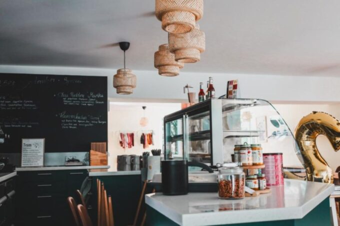 Magdeburg: Delicious Breakfast in Mimis World - Relaxed and Welcoming Atmosphere