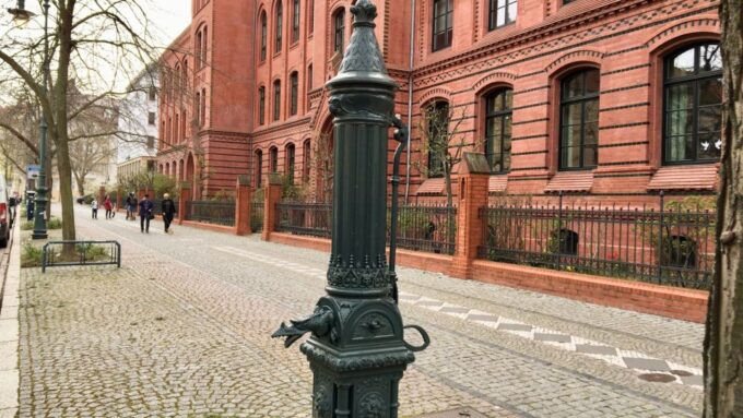 Magdeburg: Hegel Street, Self-Guided Walk Along the Boulevard - Historical Significance of Magdeburg