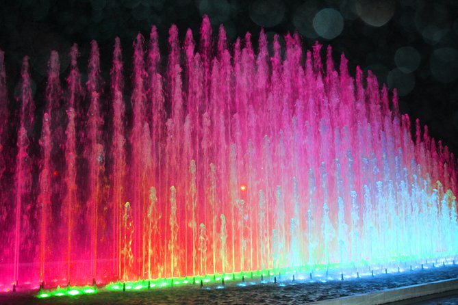 Magic Fountains Park & Bohemian Barranco at Night - Historical Walking Tour in Barranco