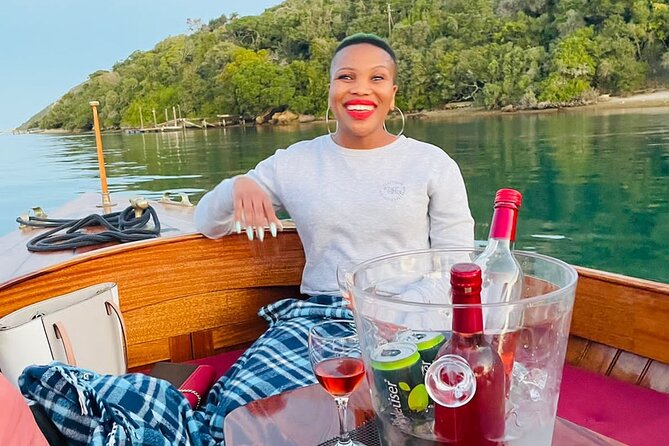 Magic Lagoon - Coquette Knysna Heads Cruise - Inclusions and Safety Gear
