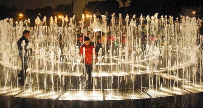Magic Water Circuit - Illuminated Water Show - Pickup and Drop-off