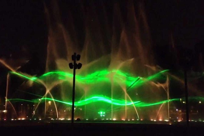 Magic Water Show and Dinner at Most Popular Restaurant in Barranco (Dance Show) - Dinner and Meal Service