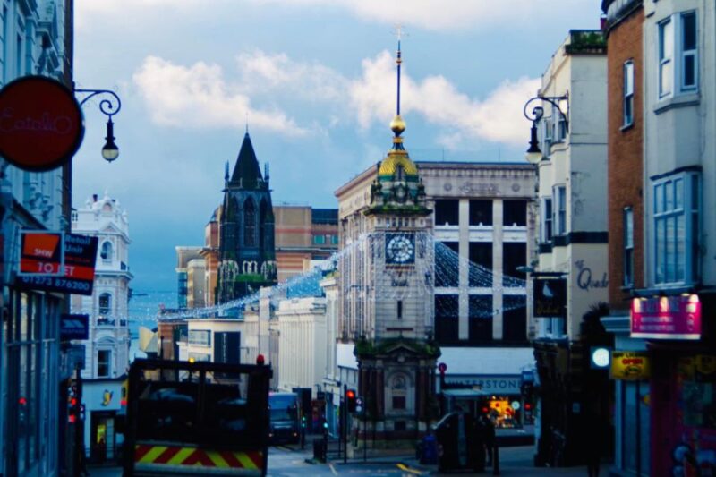Magical Christmas Journey Through Brighton - Duration and Group Size