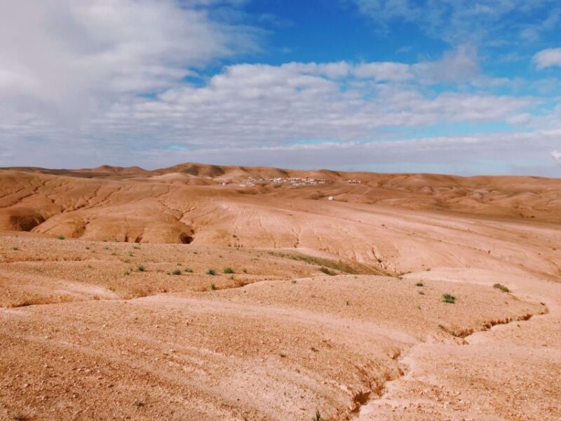 Magical Dinner In Agafay Desert & Sunset Experience - What to Bring