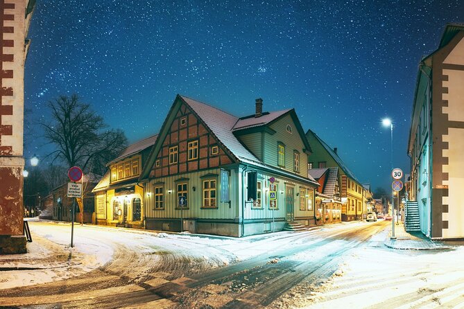 Magical Pärnu: A Christmas Walk - Strolling Through the Christmas Market