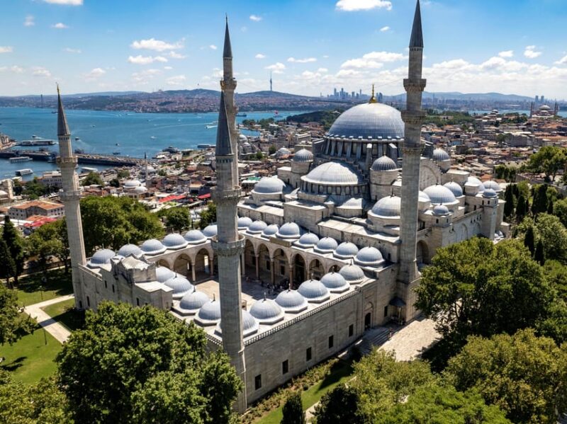 Magnificient Mosques of Istanbul - Hagia Sophia: 1500 Years of History