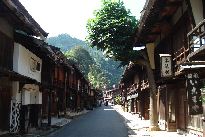 Magome & Tsumago Nakasendo Trail Day Hike With Government-Licensed Guide - Accessibility and Participation