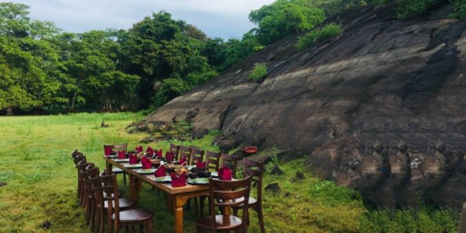 Mahiyanganaya: Overnight Tour to Undiscovered Village - Boat Ride and Lakeside Dinner