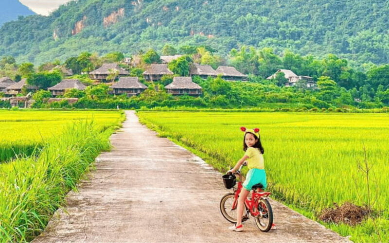 Mai Chau: 2-Day Tour With Local Ethnic Delicacies - Seasonal Highlights