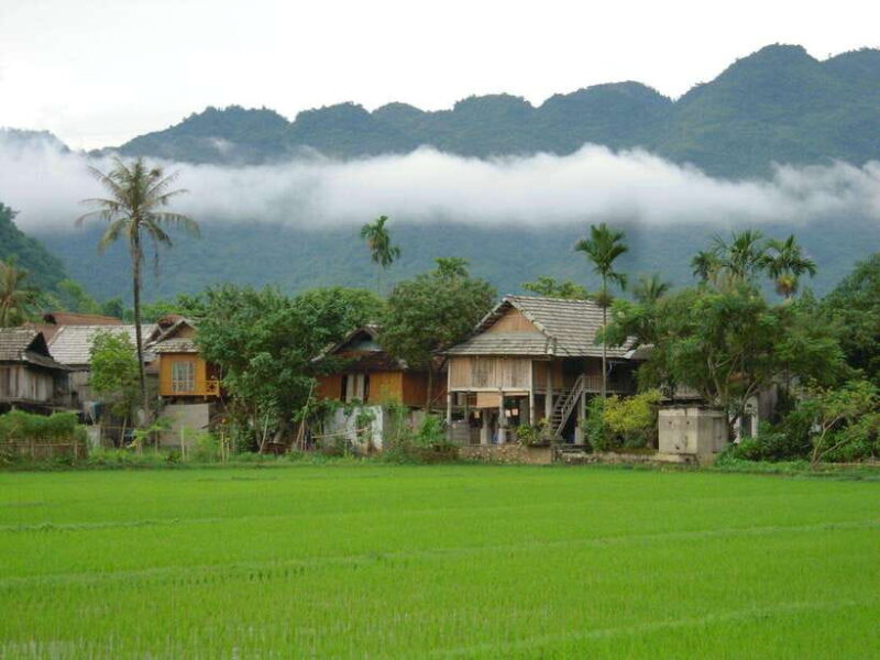 MAI CHAU - HOA BINH FULL DAY GROUP TOUR BY LIMOUSINE - Itinerary Highlights