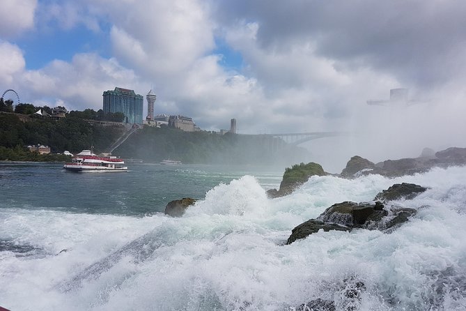 Maid in America Tour of Niagara Falls, USA - Breathtaking Attractions