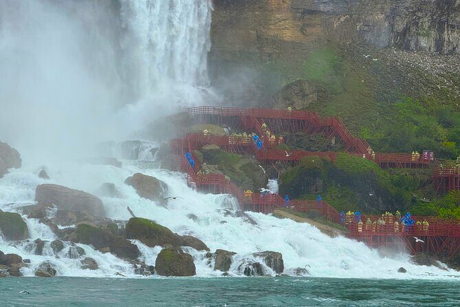 Maid of the Mist Boat and Cave of the Winds with Hotel pickup USA - FAQs