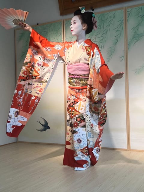 Maiko (Geisha) Performance/ Experience in Fukuoka - Maiko Kimono Wearing Experience