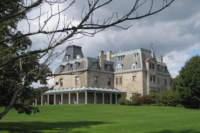 Majestic Mansion Tour - Visiting the Chosen Mansion