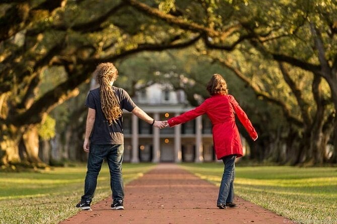 Majestic Oak Alley Plantation Tour - Scenic Grounds