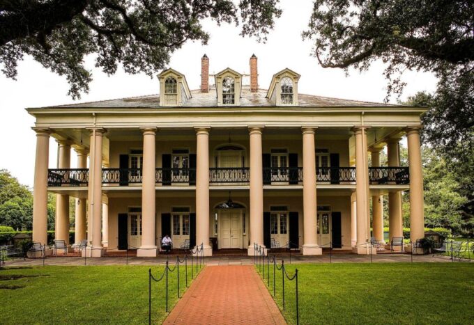 Majestic Oak Alley Plantation Tour - Historic Greek Revival Mansion