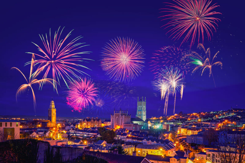 Majestic Walking Christmas Tour in Cork - Itinerary Highlights