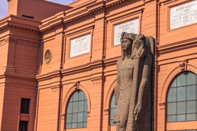 Makadi Bay: Cairo and Giza Highlights Day Trip With Lunch - Transportation and Group Size