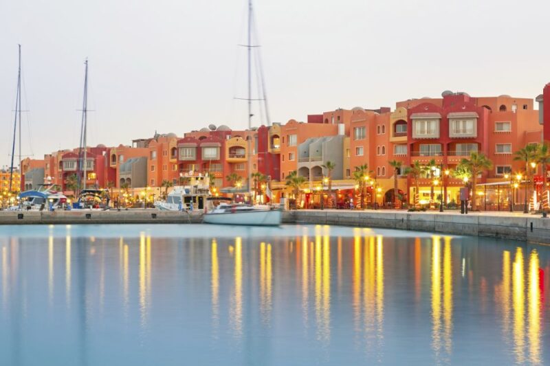 Makadi Bay: Guided City Tour and Parasailing Adventure - Group Size and Languages