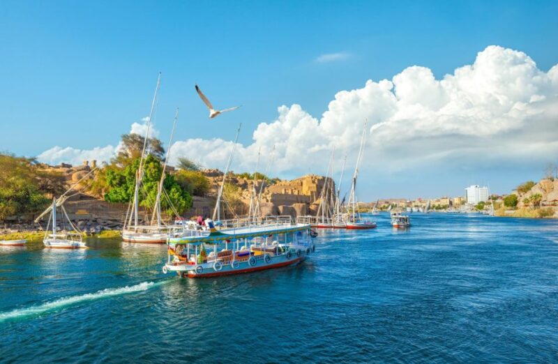 Makadi Bay: Luxor Highlights, King Tut Tomb & Nile Boat Trip - Key Points
