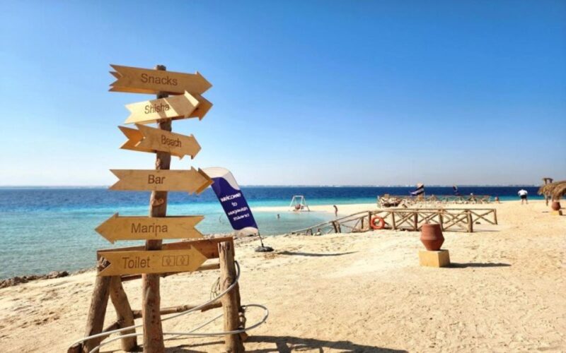 Makadi Bay: Magawish Island & Speedboat Tour With Transfers - Frequently Asked Questions