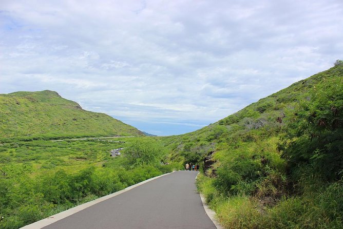 Makapu'u Lighthouse Trail and Shuttle Service - Seasonal Whale Watching Opportunities
