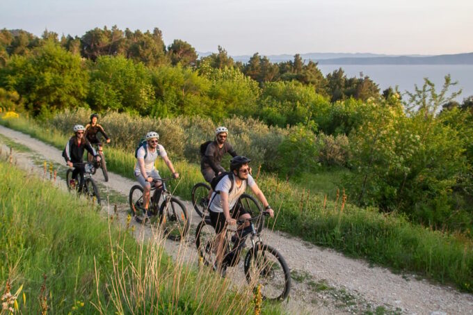 Makarska: E-Bike Tour Around Historical Villages - Memorable Tour Itinerary