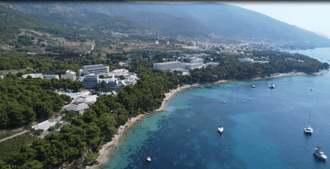 Makarska: Half-Day Guided Speedboat Trip to Brač Island - Booking and Cancellation