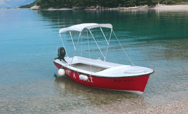 Makarska: Rent a Boat - MPL Nautika - Onboard Safety Precautions