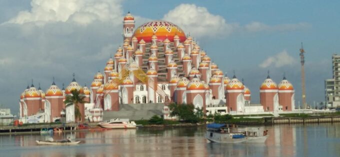 Makassar: Private City Tour With Hotel Pickup - Frequently Asked Questions