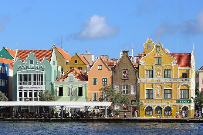 Make Authentic Espadrilles in Curacao - A Deep Dive into the Espadrille Making Tour
