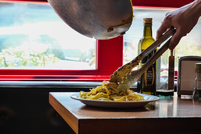 Make Pasta Carbonara From Scratch in a Jazz Club in Venice - Exploring the Jazz Club Atmosphere