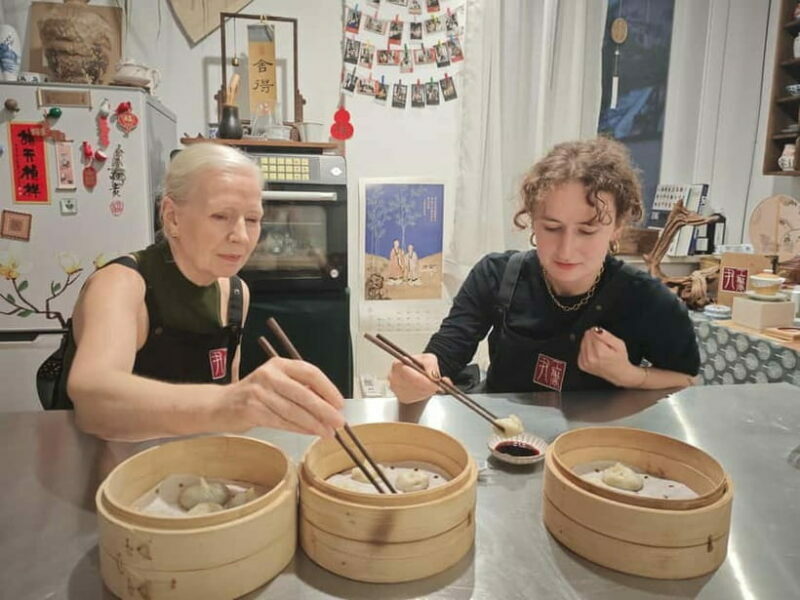Make Soup Dumpling: Vegan or Pork in Shanghai Shikumen - What to Expect from the Experience