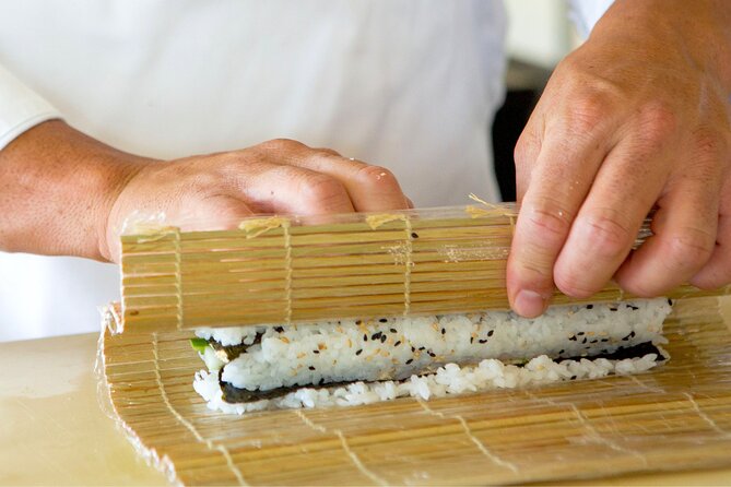 Make Sushi Rolls With Local Chef in Toronto - Alcoholic Beverage Availability
